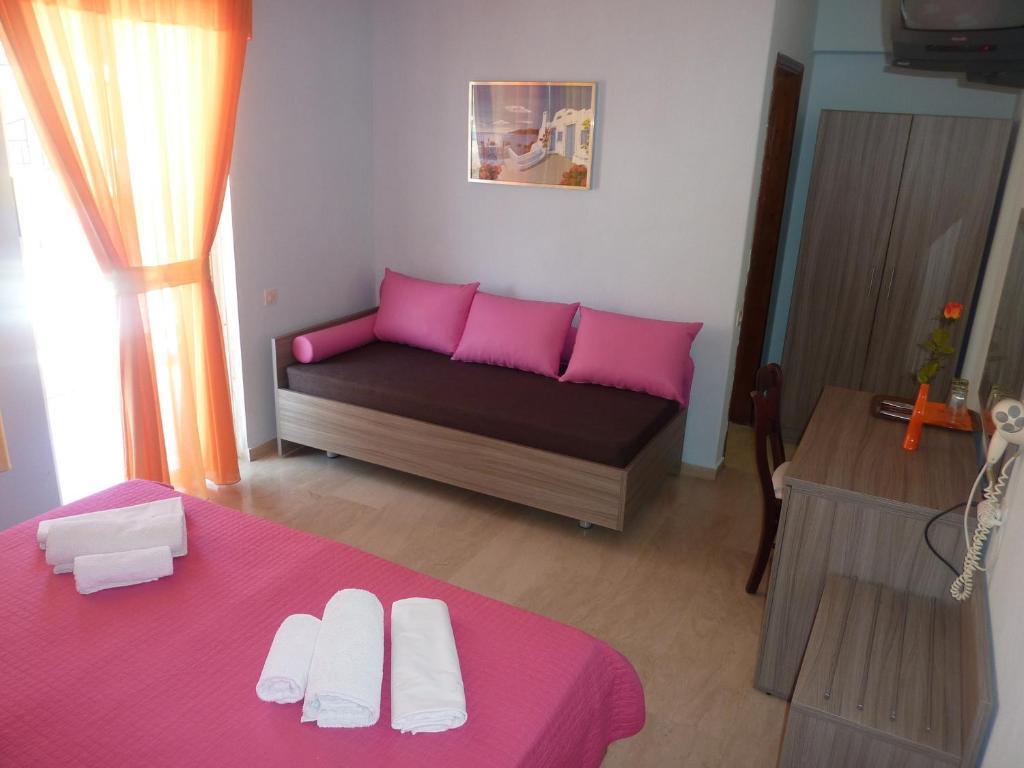 Hotel White Rose Beach Olympiakí Aktí Exterior foto